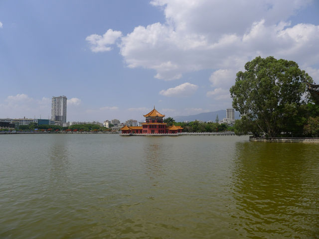 蒙自·南湖公園——蒙自的中央公園