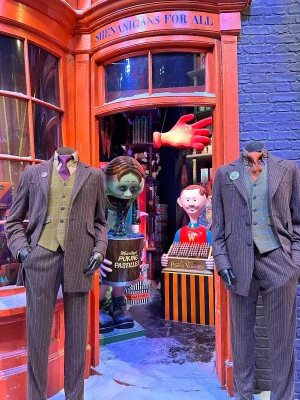 A Must-Visit for Harry Potter Fans: Warner Bros. Studio Tour in London!