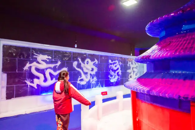 北京四環內的室內冰雕藝術館，有點特別哦！