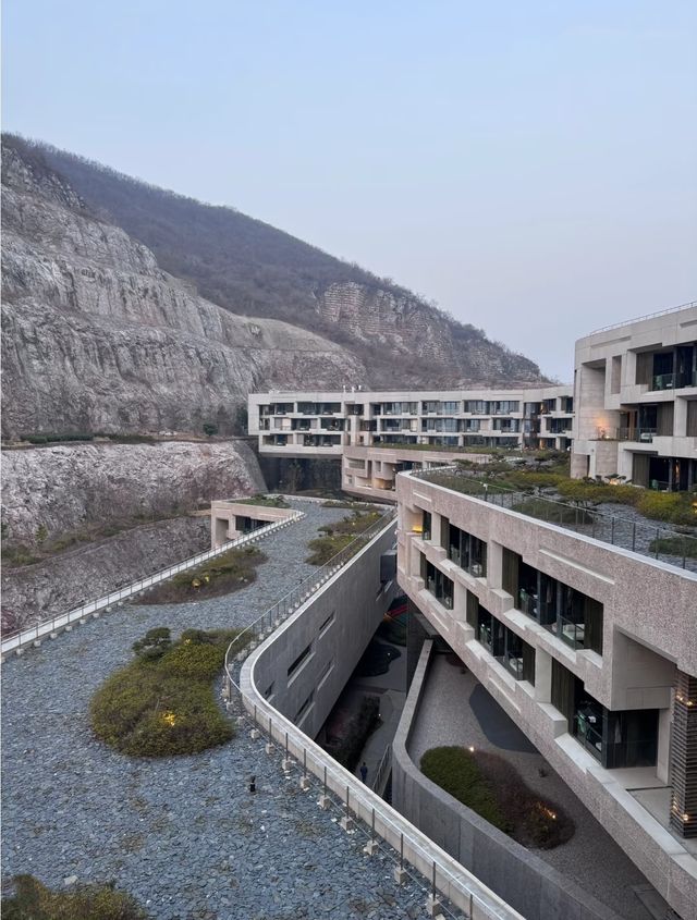 南京悅榕莊｜坐落在礦谷崖壁上的私湯！