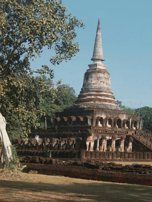 素可泰王朝之旅，邂逅泰國古文明遺跡