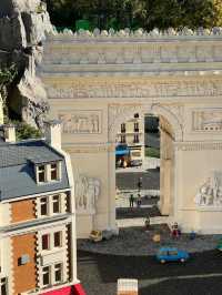 Explore LEGOLAND Windsor on the Last Day of Halloween Festivities