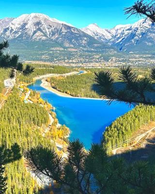 Canmore, Canada | Grassi Lakes, a dreamy sapphire in the Rockies!