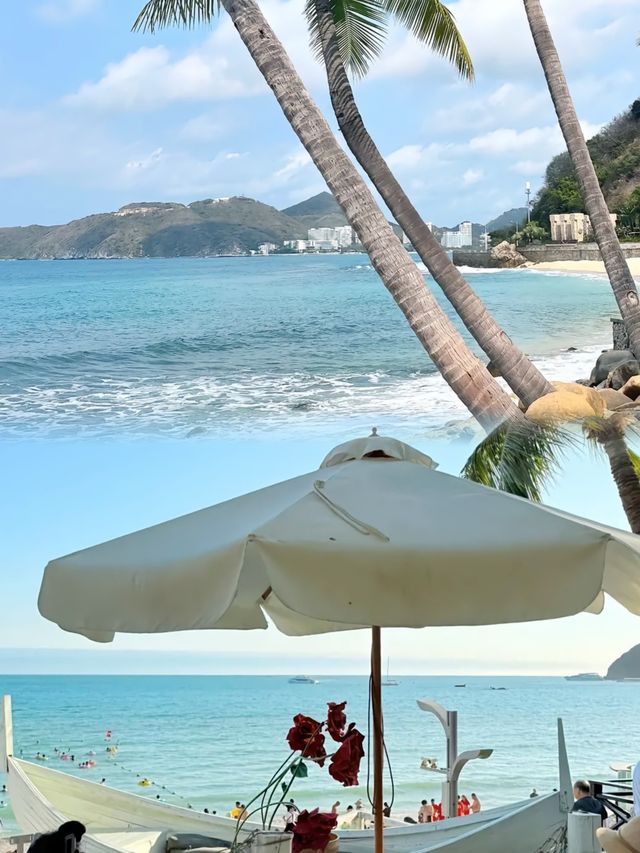 中國夏威夷，當比基尼邂逅黑袍
