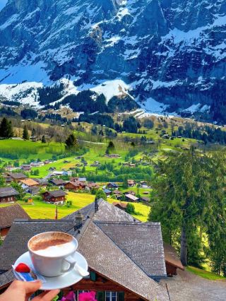 A Worry-Free Fairy Tale World | Montreux One-Day Itinerary