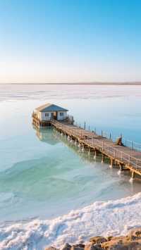 察爾汗鹽湖丨天地奇觀：萬丈鹽橋、翡翠湖、鹽花奇觀、天空之鏡…