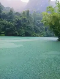 荔波小七孔｜把季節藏進碧綠詩行裡