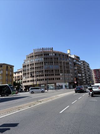 Zaragoza's Divine Architecture! Pretending to Audit the Parliament is So Cool!