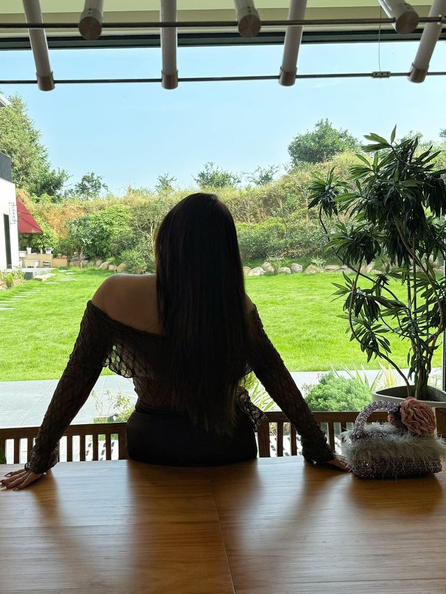 碼住在廬山西海碰上了chao牛的出片民宿～