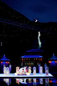 夜空下必看《長恨歌》