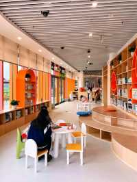 重慶驚現巨型「知識發光體」！這個圖書館讓孩子玩到不想走！