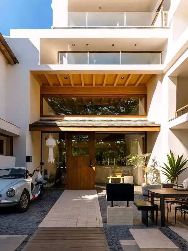 Chiang Mai Tha Phae Gate! Stayed in the dream house of my heart