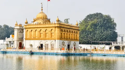Travel the World Series: India - Durgana Temple, Amritsar — traveler post in Chamba