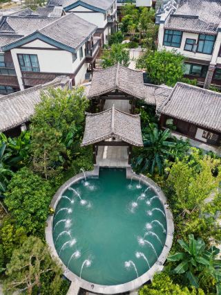 Staying at a lakeside hotel in Baoshan was so healing.