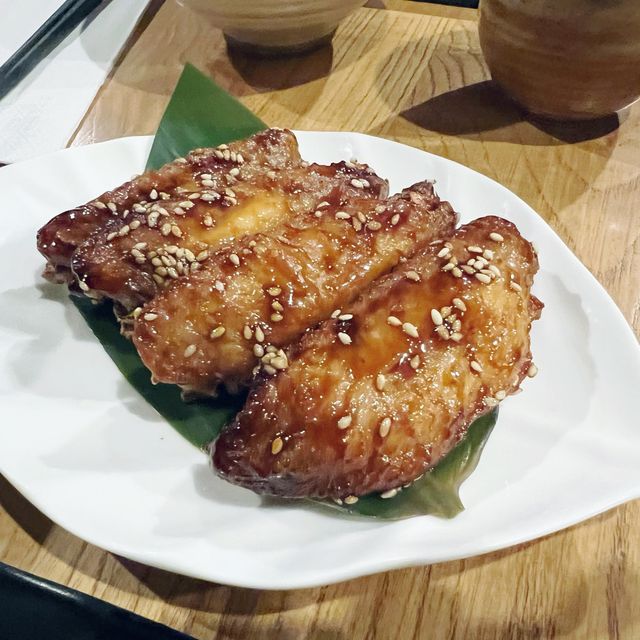 北角家庭式日式居酒屋 -餐廳不大卻提供多款美味食物