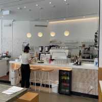 鬧市中的CHILL CAFÉ