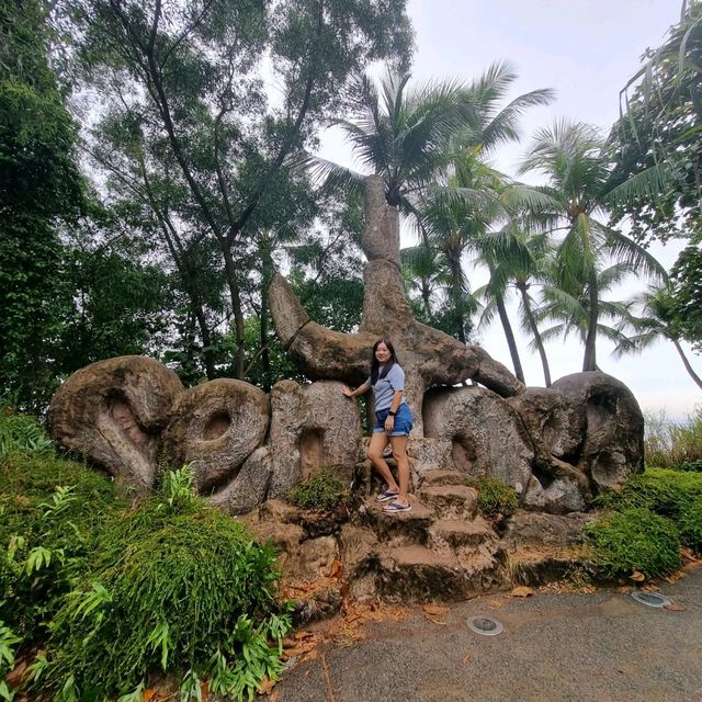 Chillax life at Palawan beach