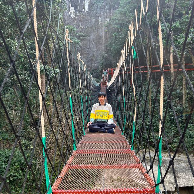 Tham Nang Aen Cave at Loas 🇱🇦