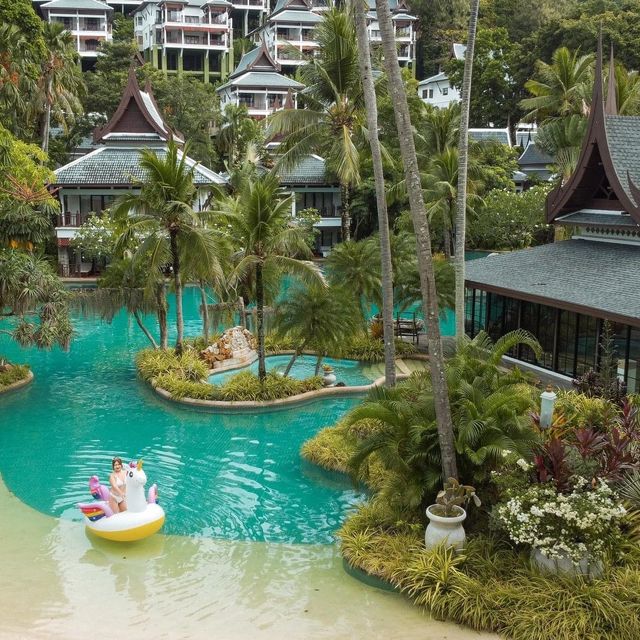 Thavorn Beach Village ที่พักสไตล์ไทยโมเดิร์น