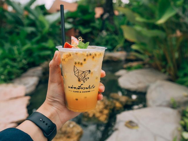 Lhor Liang Farm หล่อเลี้ยงฟาร์ม