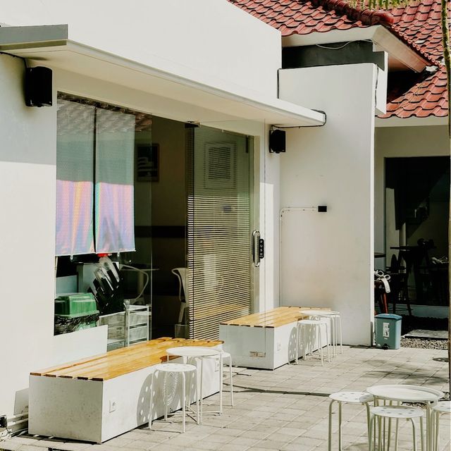 nikoruu.bali