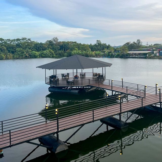 Phuket Waterside 