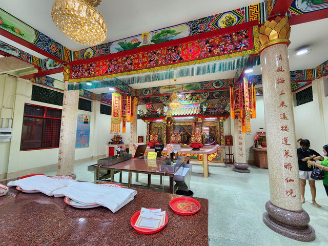 มูลนิธิ สว่างพรกุศล จังหวัดระยอง