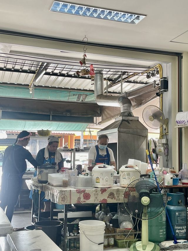 ร้านตามสั่ง 100 เมนู 🥗🥙🍲🍜