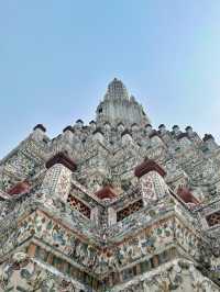 Basking in the golden glow of Wat Arun