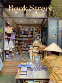 🗺️ HO CHI MINH BOOK STREET ถนนหนังสือ📚🚶🏼‍♀️