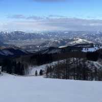 雪質抜群のパウダースノーを堪能できる蔵王温泉スキー場