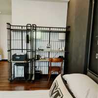 M Boutique Station 18