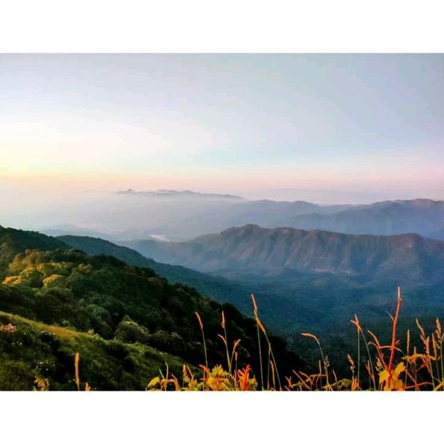 ยอดดอยผ้าห่มปก ความสูงที่ 2285เมตร⛰️🌥️