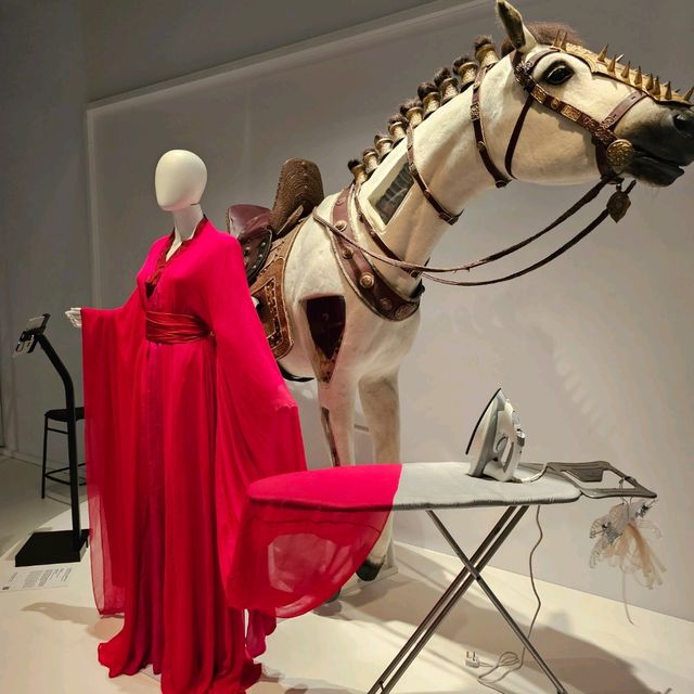 令人大開眼界的香港電影美術及服裝造型展🤗走進銀幕背後的世界🤩