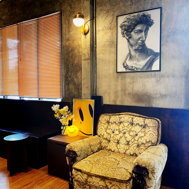 Blackdog coffeebar .... คาเฟ่มินิมอลเปิดใหม่ระยอง