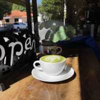 กาแฟดี ร้องขอชีวิต!! ติดริมทางวัดพระธาตุดอยสะเก็ด