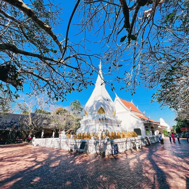 พระธาตุศรีสองรัก จ.เลย