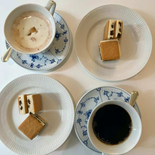 六花亭3店舗限定で食べれるアイスサンド