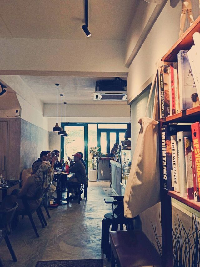 Monet Cafe