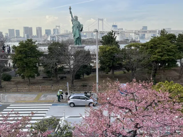 【東京】御台場：高科技娛樂設施 大型購物商場