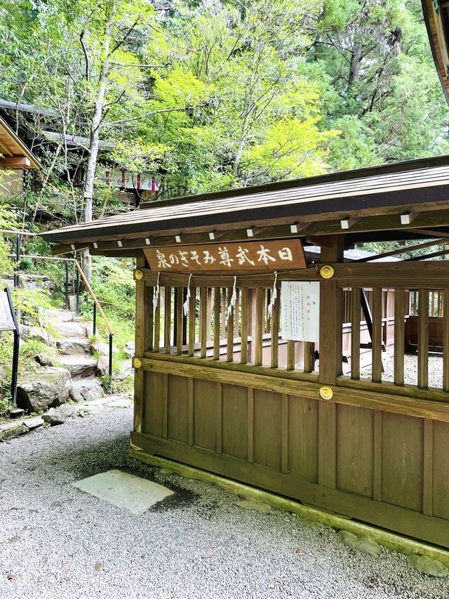 【寶登山神社/埼玉県】秩父三社の一社・鮮やかで華やかな社殿