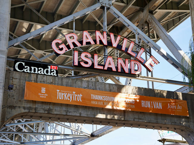 Fixing our Hunger Pangs @ Granville Island 🏝️