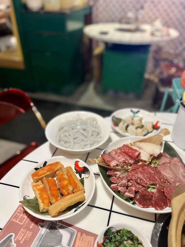 【限時優惠】龍鳳呈祥火鍋餐廳，多款美食等你來享受！