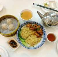 Enjoying a weekday lunch with family!