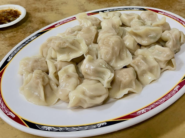 臺中西區 老店總是佛心 向上水餃 臺中西區 老店總是佛心 向上水餃