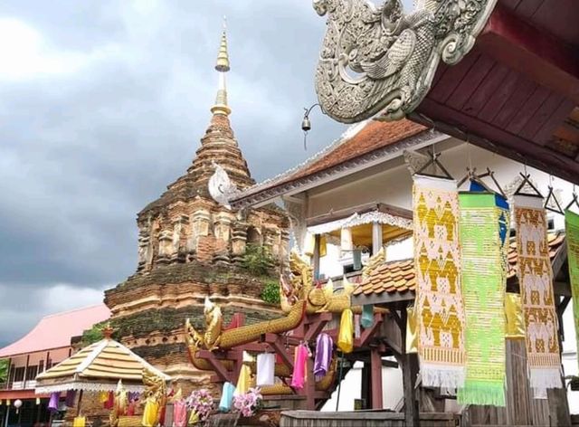 วัดเจ็ดลิน สะพานไม้ไผ่ข้ามบึงบัว - เชียงใหม่