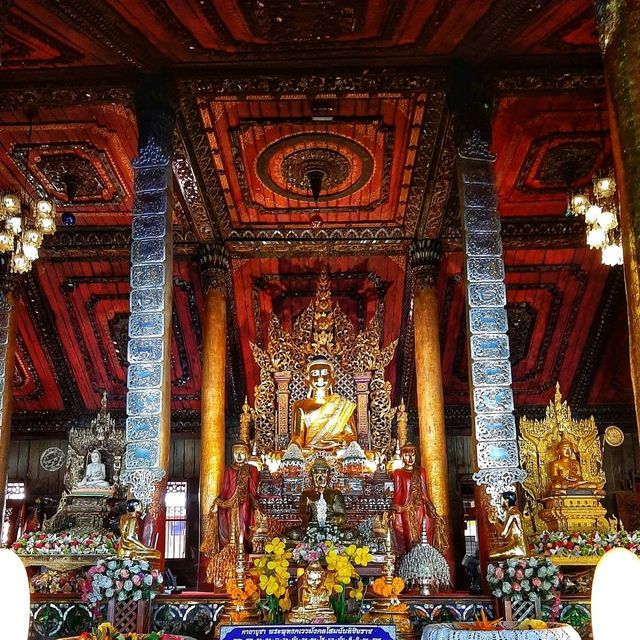 วัดนันตาราม ชมวิหารไม้สักทองสถาปัตยกรรมพม่า