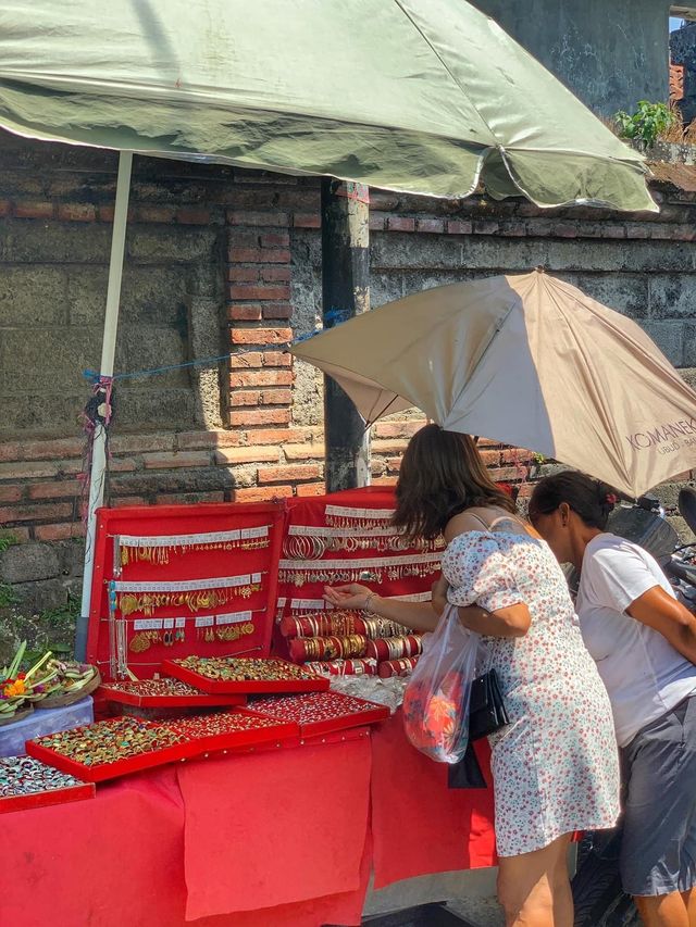 💚Summer in Bali-Visiting the Ubud Street Market💚