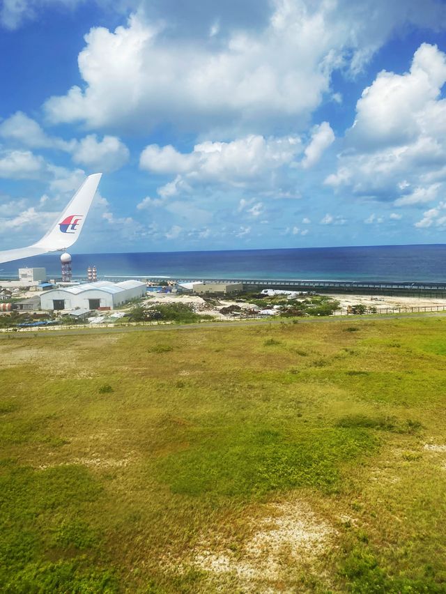 Indian Ocean Sea in front of the Airport ✈️