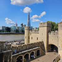 Where History Echoes Through the Ages – Explore the Tower of London!